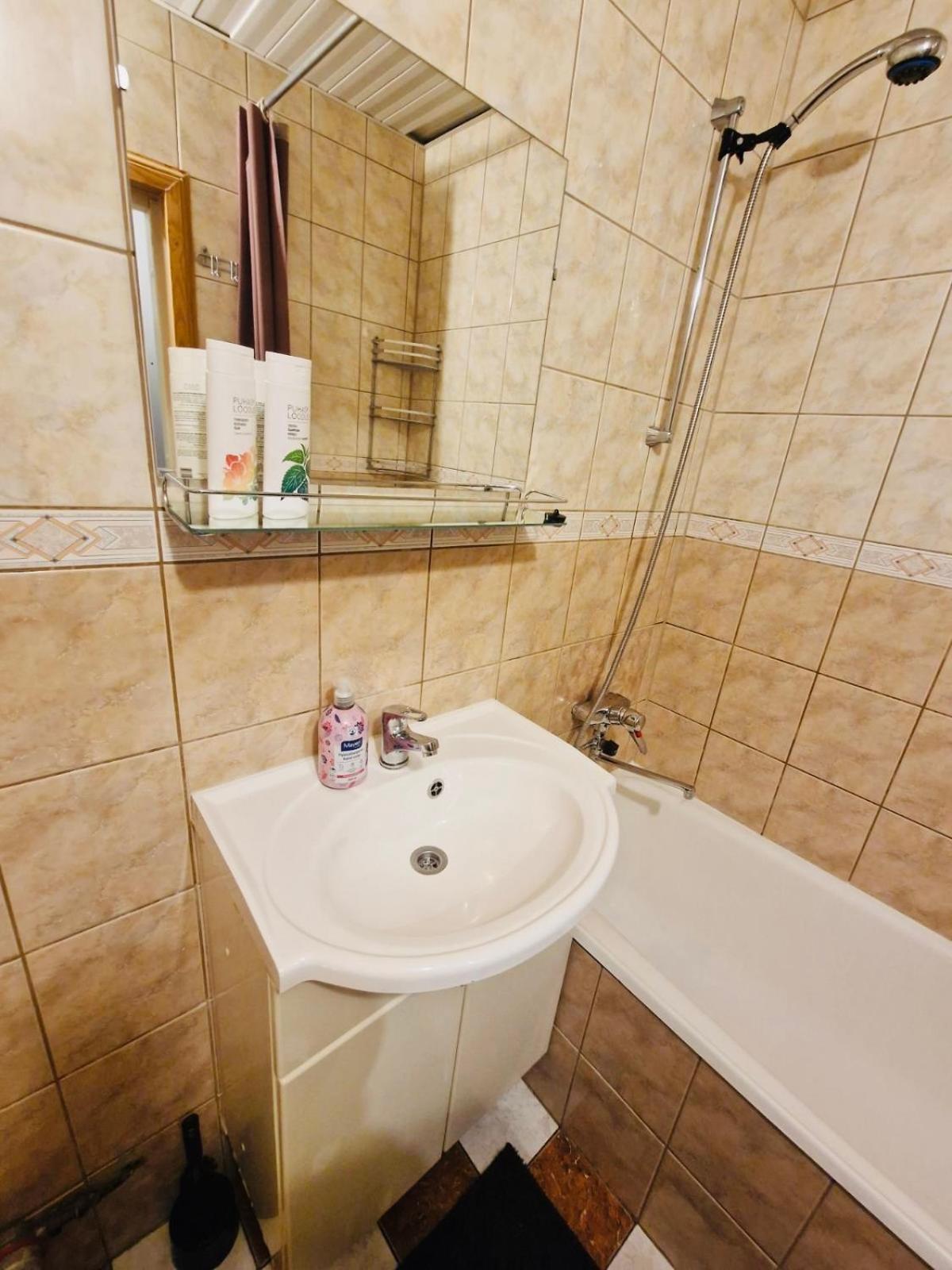 Tallinnhousing Studio For 4 With Free Parking Luaran gambar